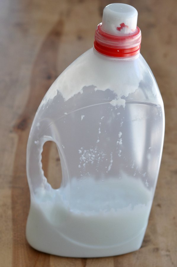 Billet "Produits ménagers DIY: du top au flop" paru sur www.avecpanache.ch